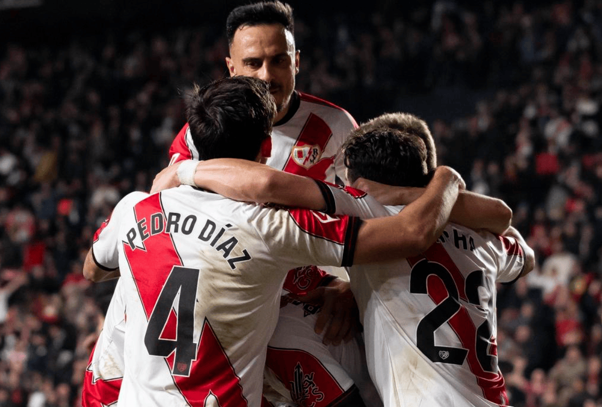 4-1！2-2！激情一夜，佛罗伦萨狂轰4球，狼队创造奇迹，巴列卡诺补时绝平